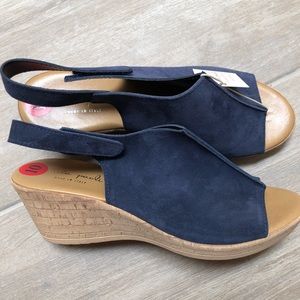 Mila Paoli Sz 10 wedge sandal